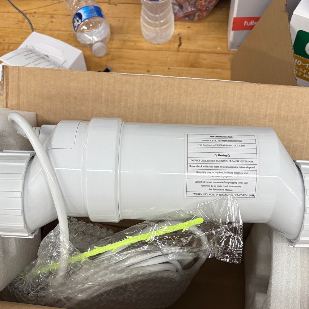 White Inline Pool Chlorinator / Salt Cell